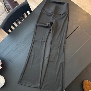 New mix Black Flared Leggings size medium